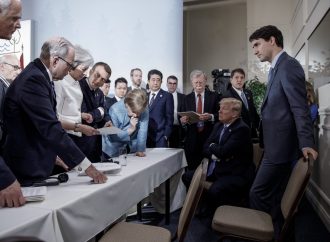 史上最僵G7峰会照片公开