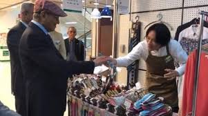 敦马哈迪访日：敬佩日本人对工作的奉献精神与自尊