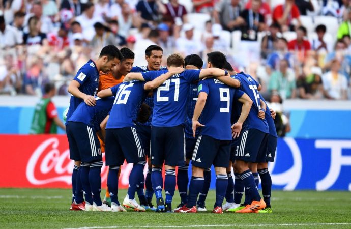 【世界杯16强赛】从跪着活到站着死　日本赢回全世界尊重