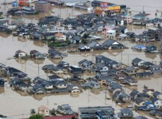 日本水灾夺近180人命