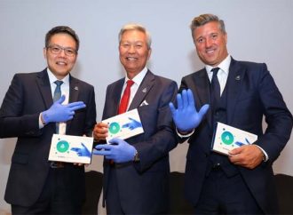 手套领域前景看好　贺特佳股价市值齐创新高